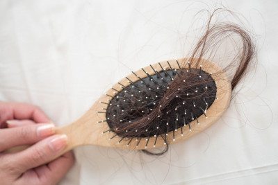 Coba Ini Jika Rambut Anda Rontok